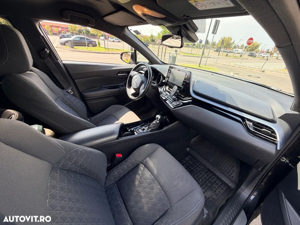 Toyota C-HR - 7