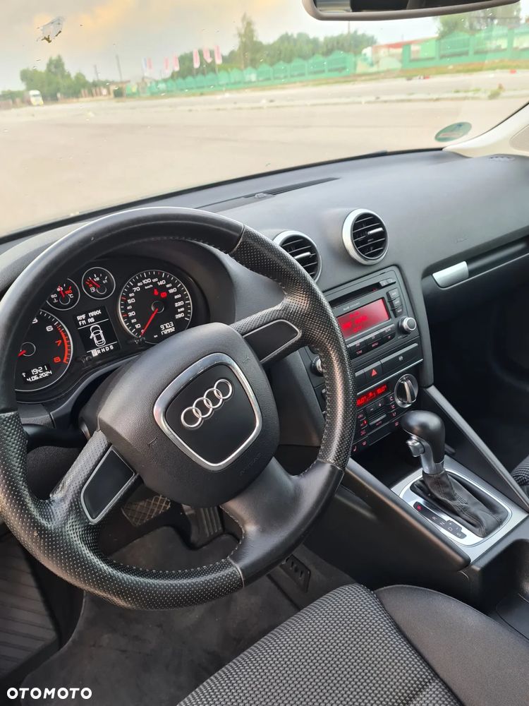 Audi A3 ver-1-4-tfsi-sportback-s-tronic-ambiente - 6
