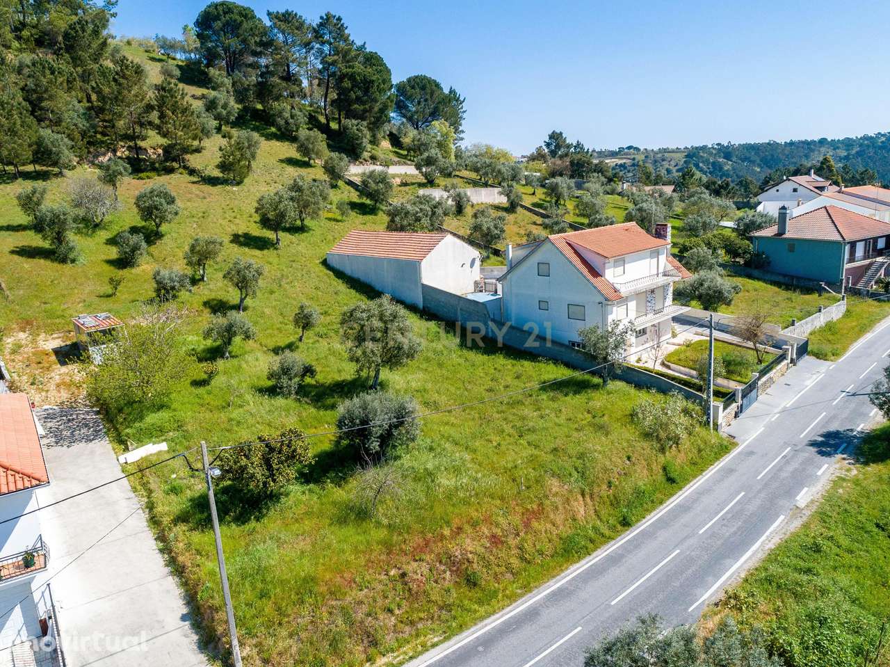 Terreno na estrada do Favacal limite Areias - Grande imagem: 3/13