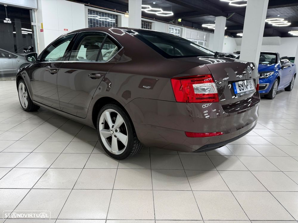 Skoda Octavia 1.6 TDI Sportline - 8