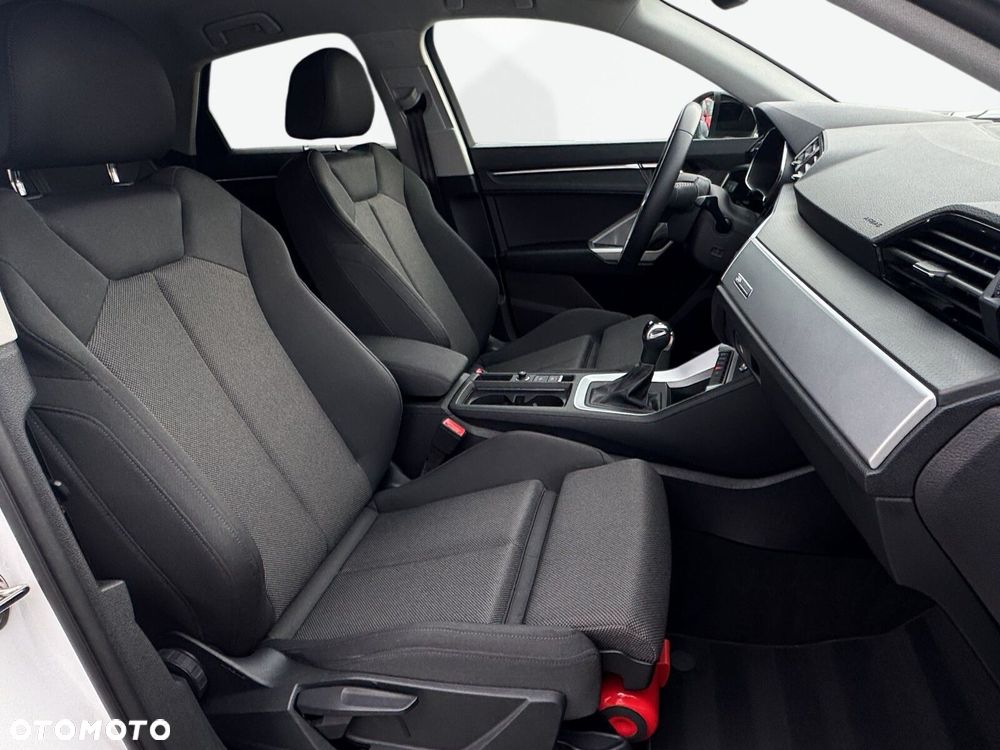 Audi Q3 Sportback - 15