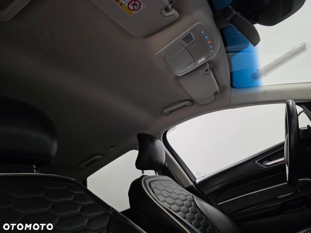 Ford Edge 2.0 EcoBlue Twin-Turbo 4WD ST-Line - 26