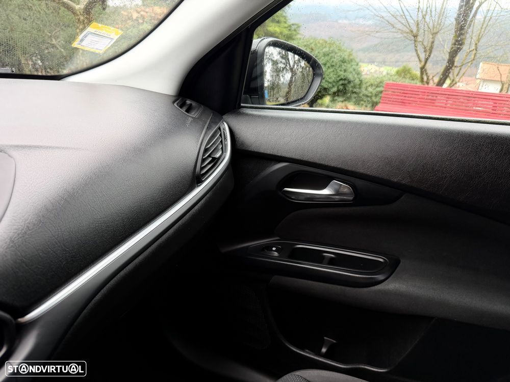 Fiat Tipo Station Wagon 1.3 M-Jet Lounge Tech - 22