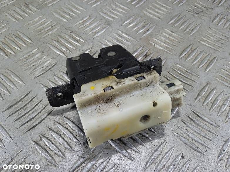 ZAMEK KLAPY NISSAN MICRA K12 - 2