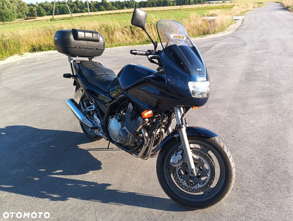 Yamaha XJ - 12