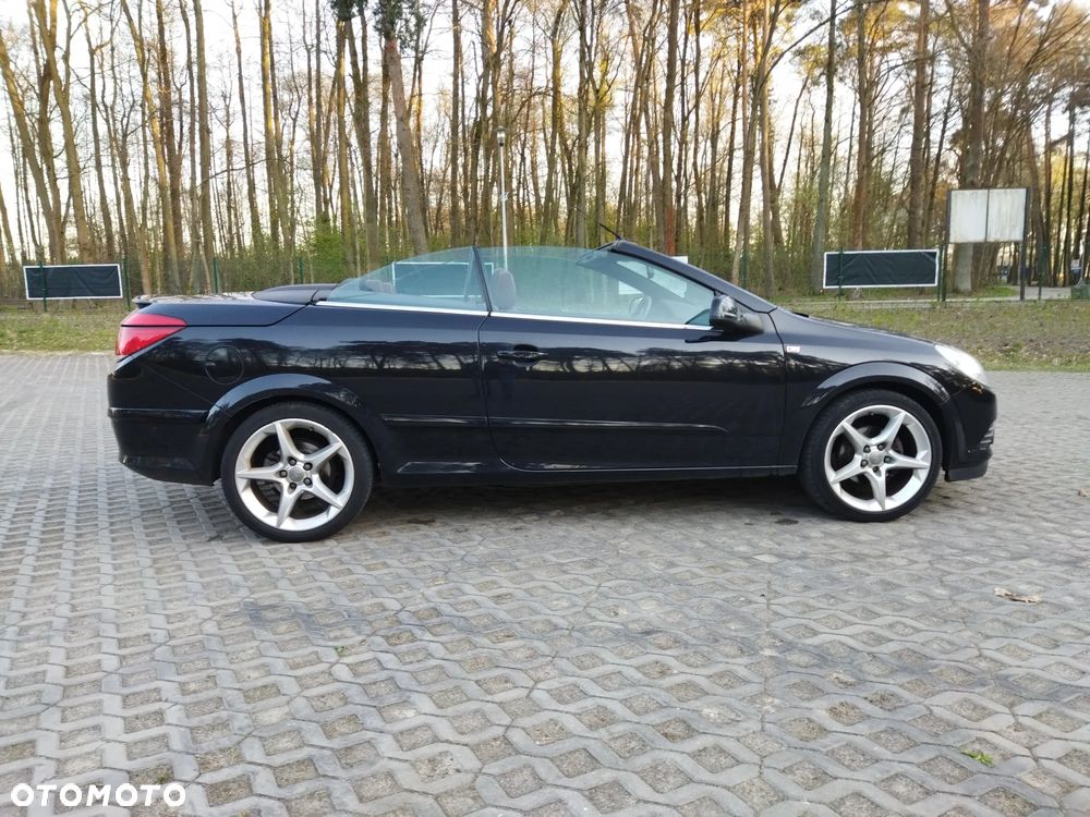 Opel Astra 1.8 Edition 111 Jahre - 14