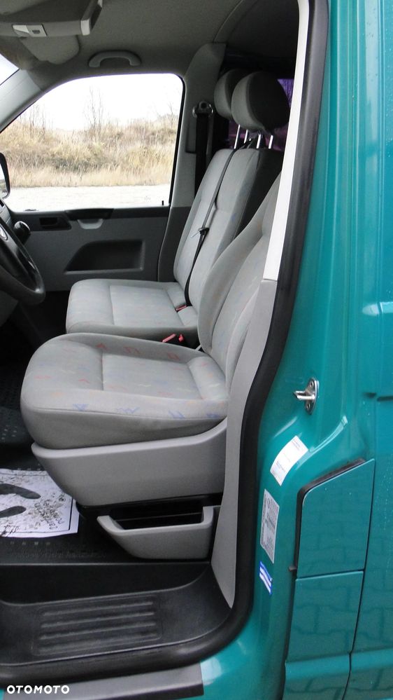 Volkswagen Transporter Shuttle L1 - 10