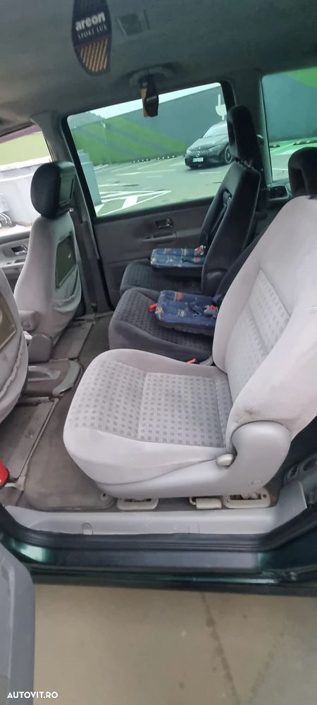 Volkswagen Sharan 1.9 TDI - 13