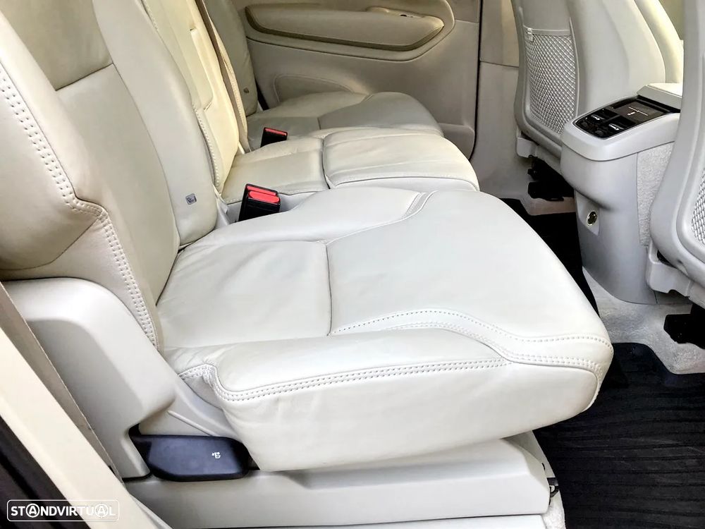 Volvo XC 90 2.0 D4 Inscription - 36
