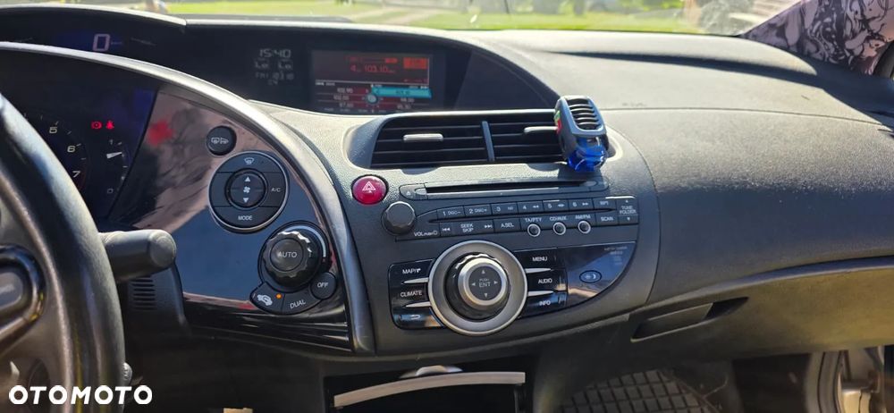 Honda Civic 1.8 Executive NAVI - 16