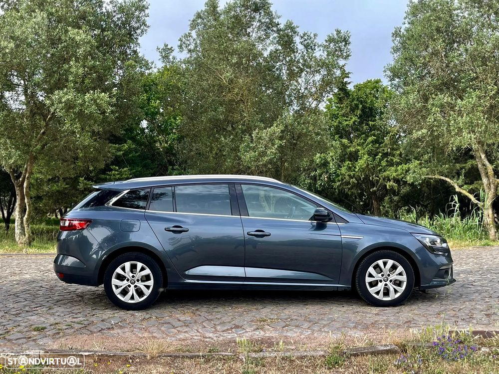 Renault Mégane Sport Tourer 1.5 Blue dCi Limited J17 - 7