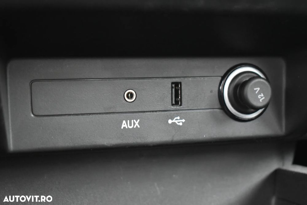 Skoda Fabia 1.0 MPI Style - 13