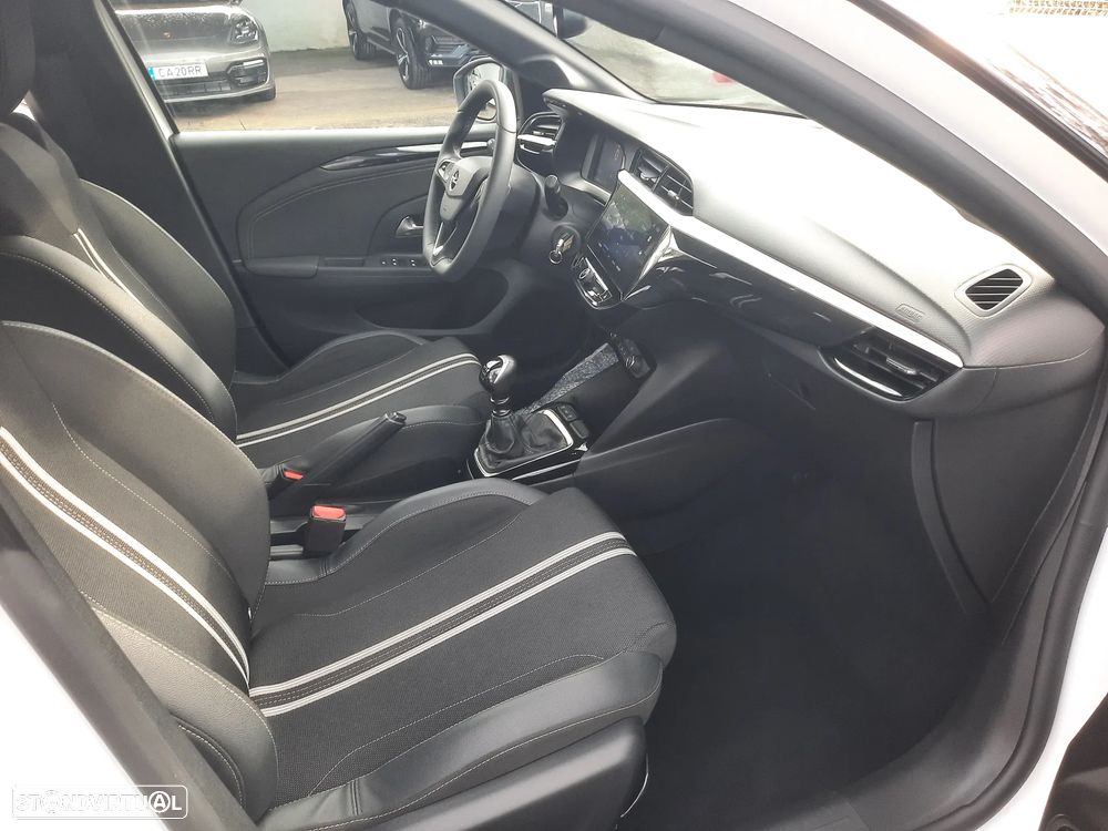 Opel Corsa 1.2 T GS Line - 37