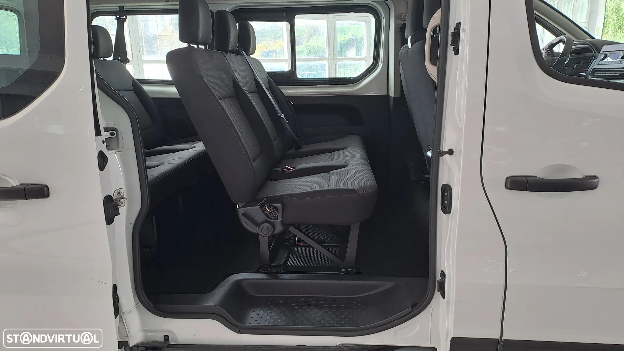 Renault Trafic 2.0 Blue dCi L1 Zen - 10