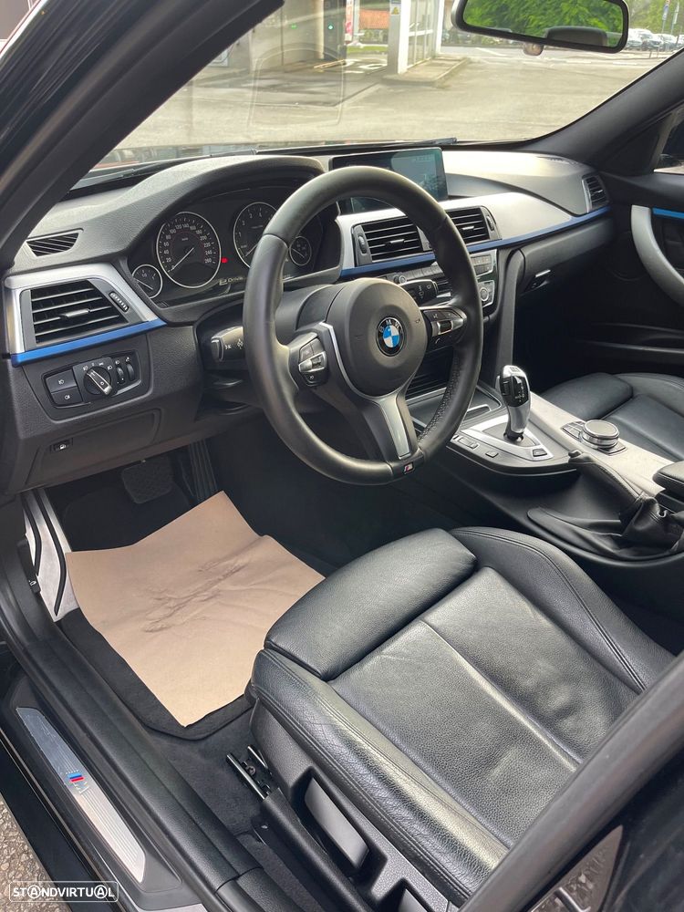 BMW 330 e iPerformance Pack M - 3