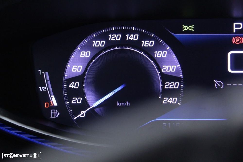 Peugeot 5008 1.5 BlueHDi Allure Pack EAT8 - 27