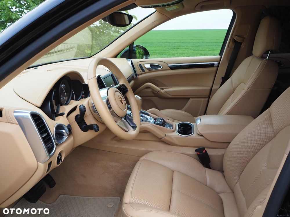 Porsche Cayenne Diesel - 16