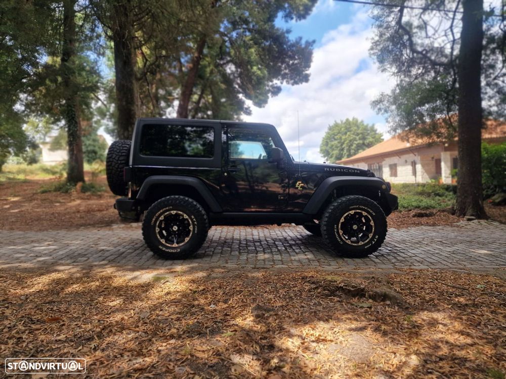 Jeep Wrangler - 28