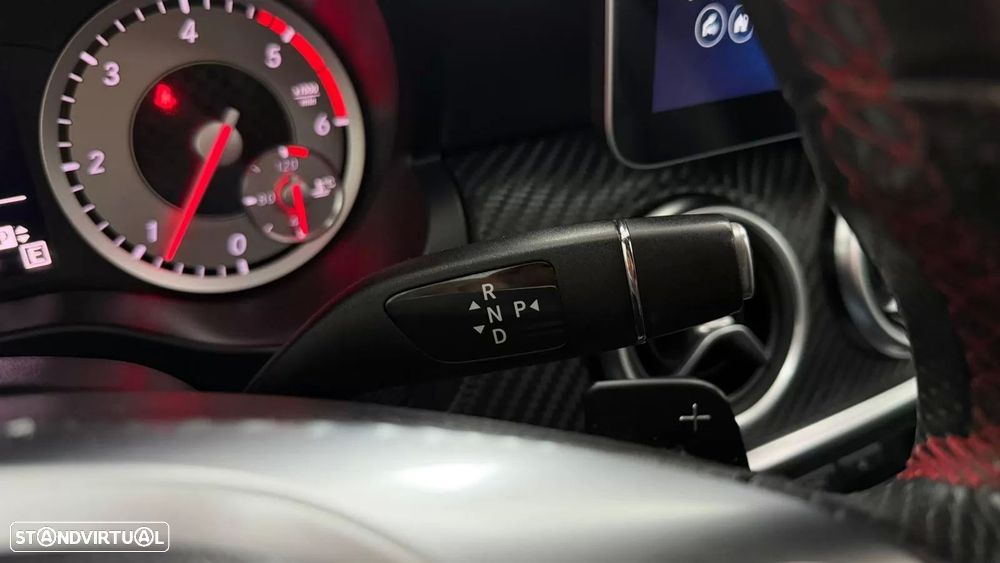 Mercedes-Benz A 180 CDI (BlueEFFICIENCY) 7G-DCT AMG Sport - 25