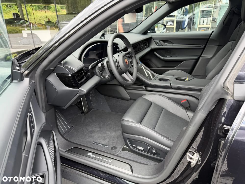 Porsche Taycan 4S Sport Black Edition - 14