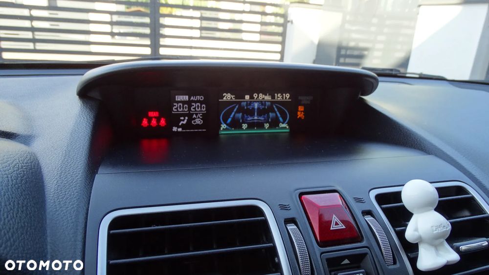 Subaru Forester 2.0 i Exclusive Lineartronic - 21