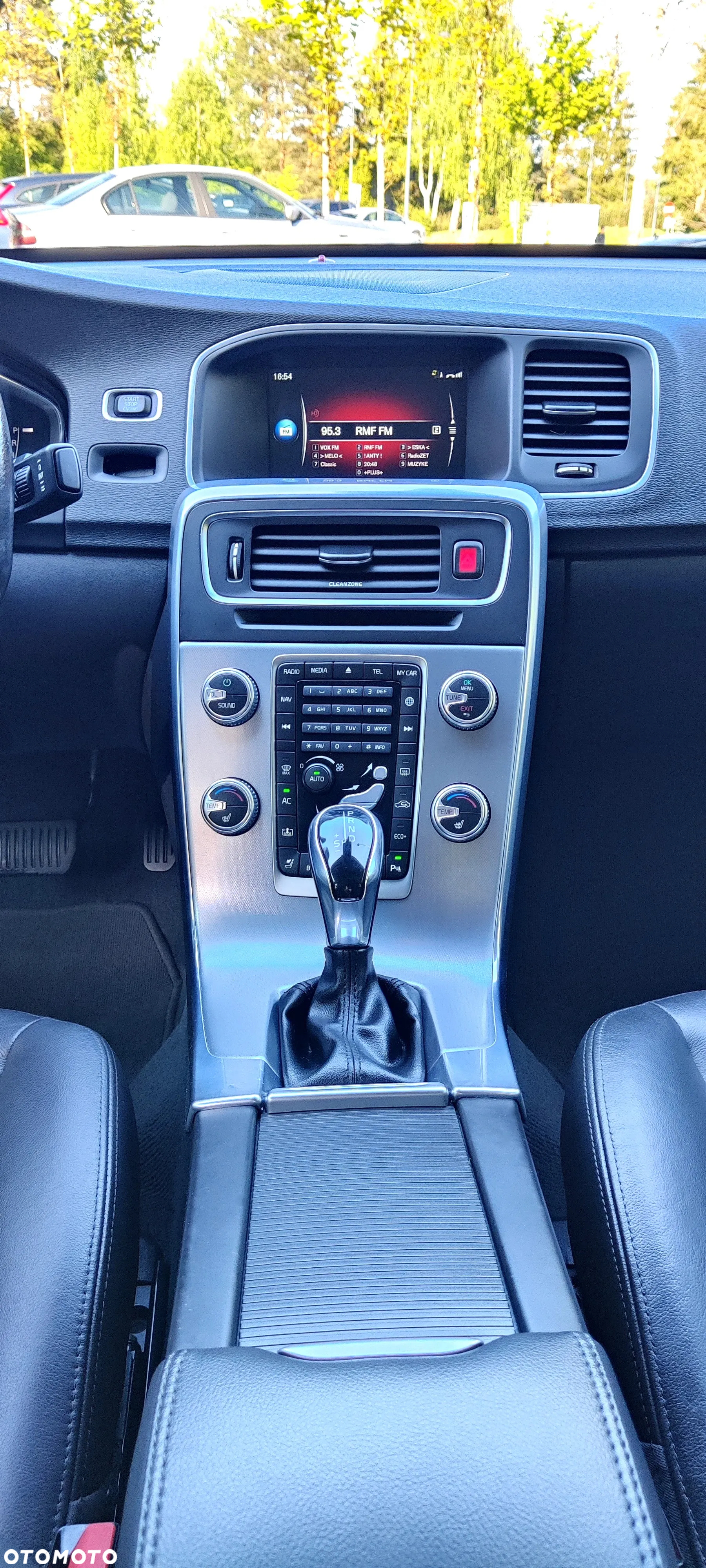 Volvo S60 T5 Geartronic Momentum - 28