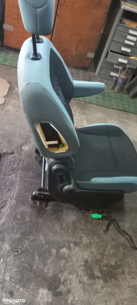 FOTEL prawy   berlingo iii   europa - 4