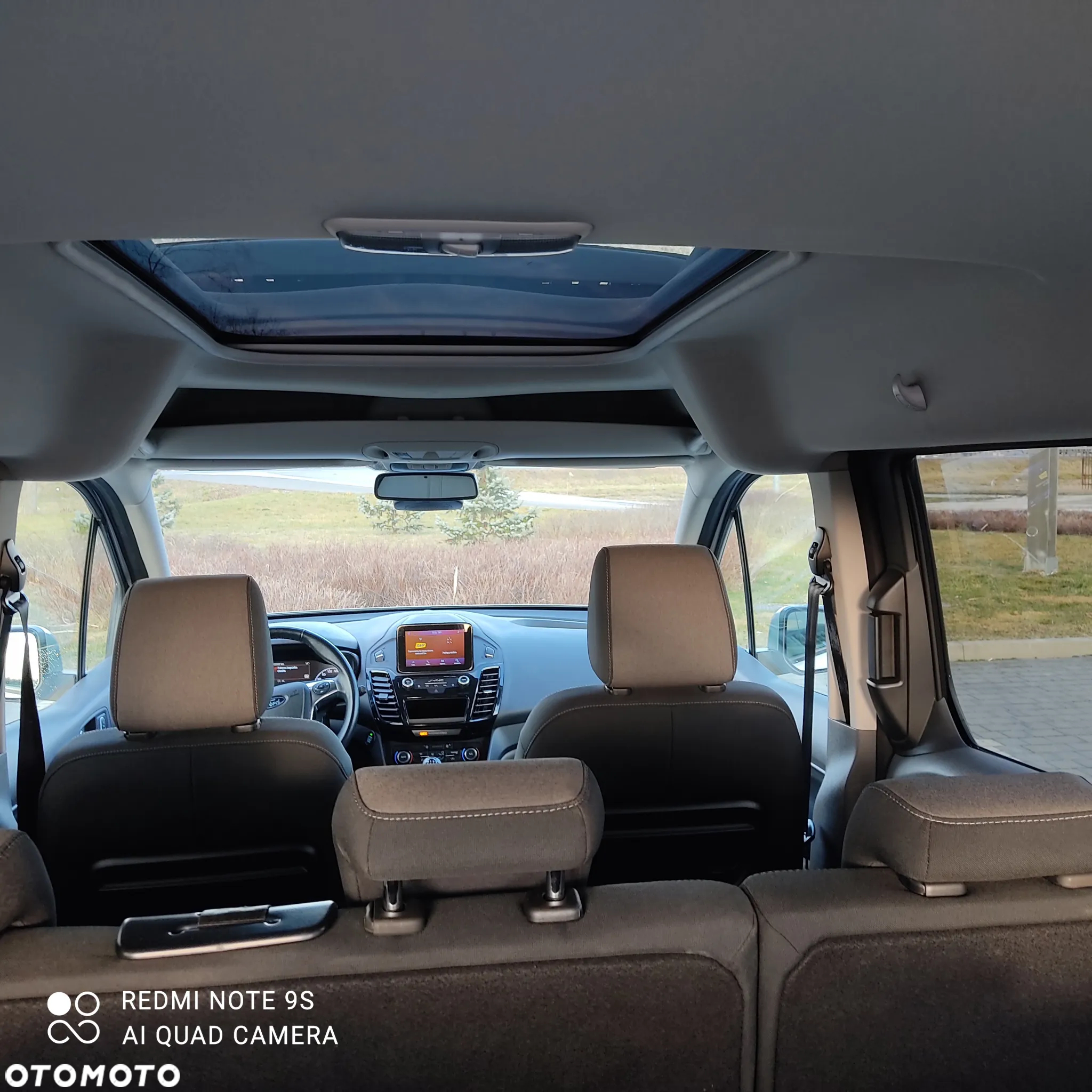Ford Tourneo Connect Grand - 10