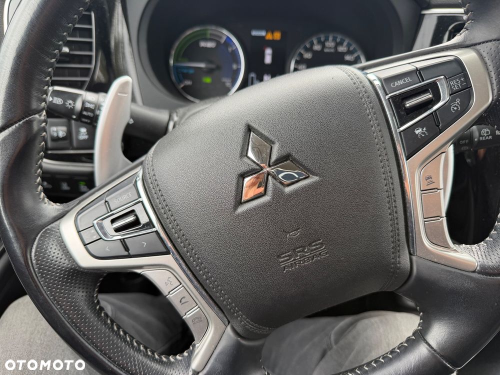 Mitsubishi Outlander 2.4 4WD Diamant - 11