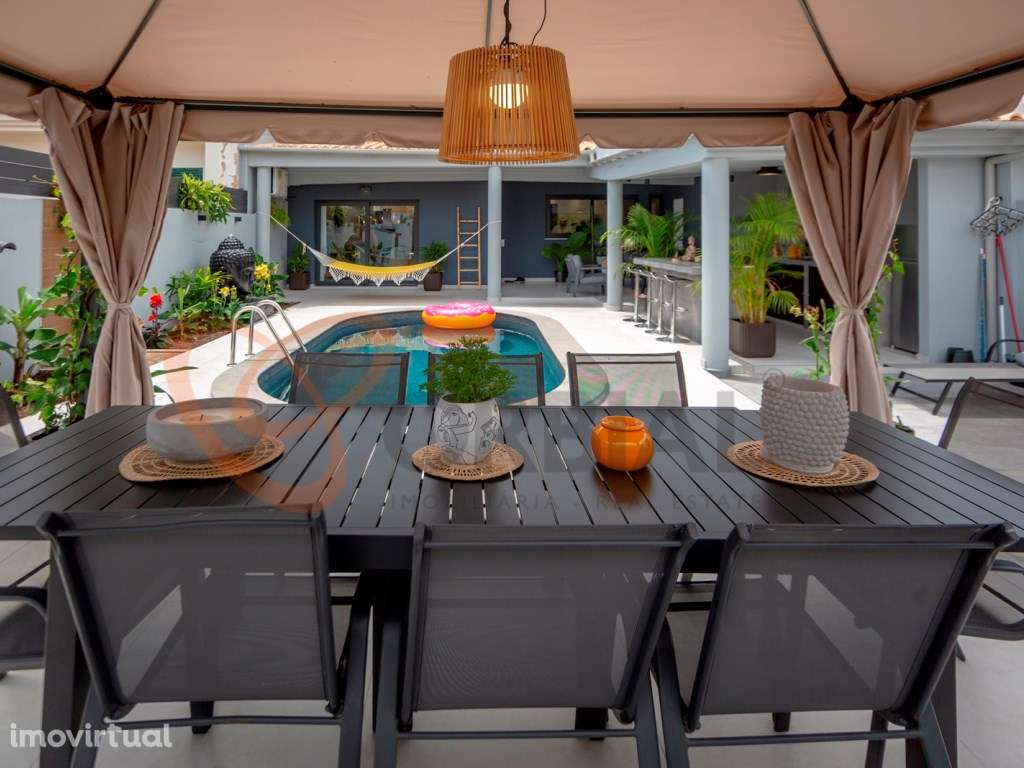 Fantástica Moradia para venda em Albufeira com 3 quartos e piscina - Grande imagem: 2/40