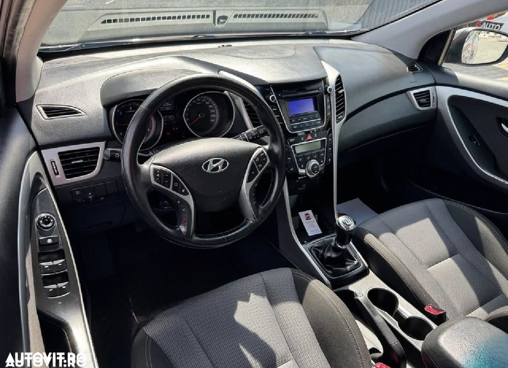 Hyundai i30 1.6 MPi Highway - 8