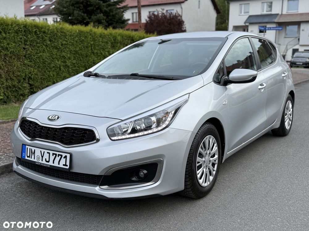Kia Ceed - 1