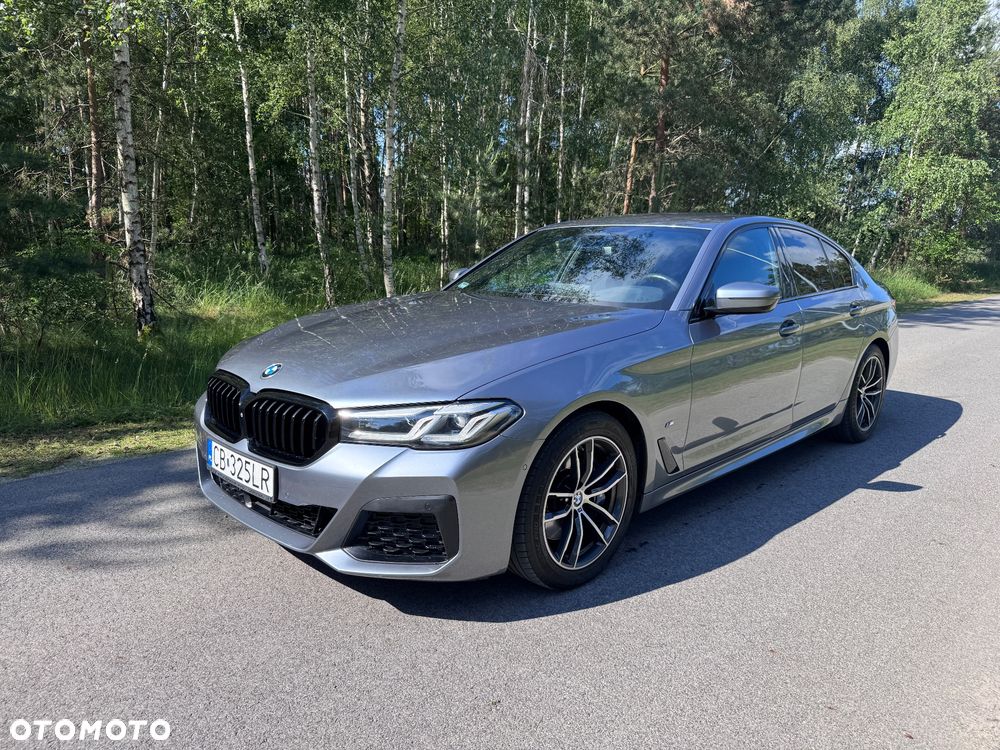 BMW Seria 5 530i GPF xDrive Luxury Line sport - 12