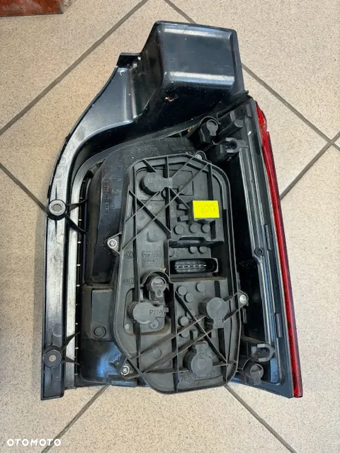 LAMPA TYŁ LEWA VOLKSWAGEN VW T5  LIFT T6 - 5
