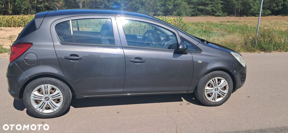 Opel Corsa - 3