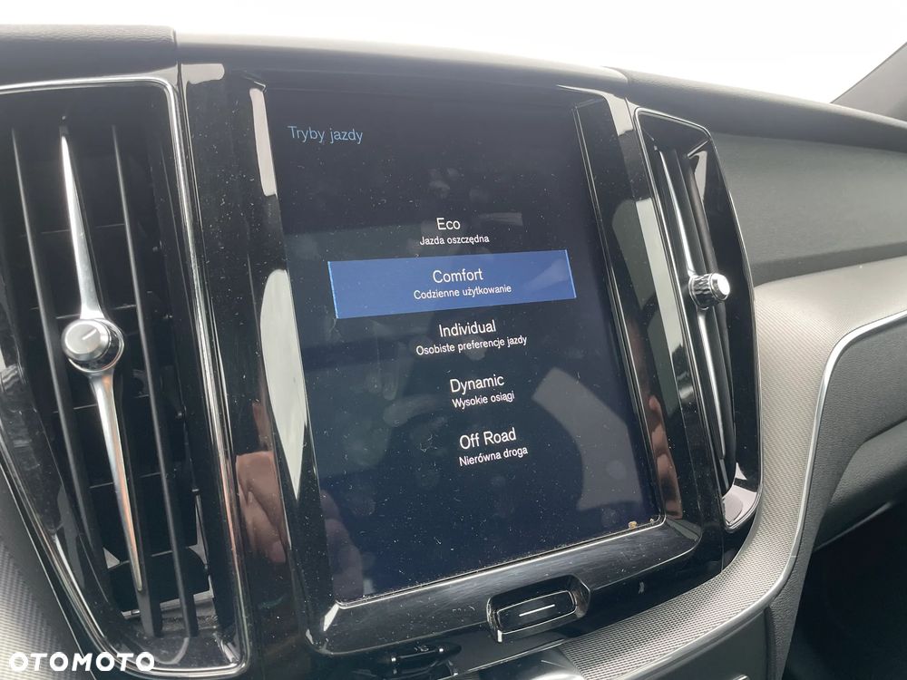 Volvo XC 60 T4 Geartronic RDesign - 32