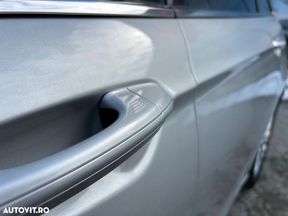 Ford Mondeo 2.0 HEV Titanium - 29