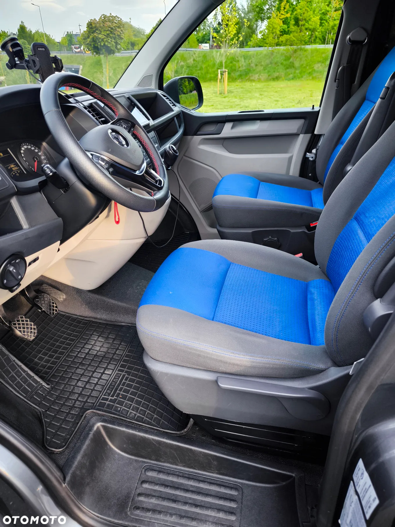 Volkswagen Transporter - 13