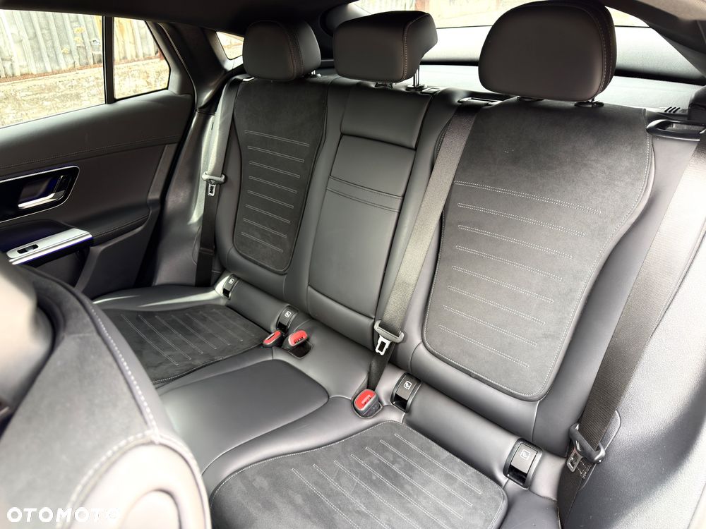 Mercedes-Benz GLC 300 d 4Matic 9G-TRONIC Edition AMG Line - 17