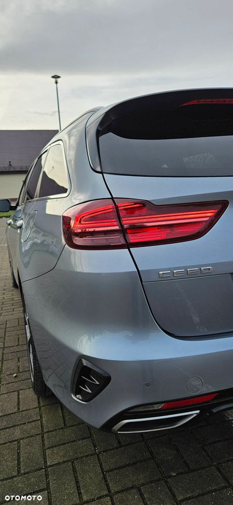 Kia Ceed 1.6 CRDi DCT GT Line - 32