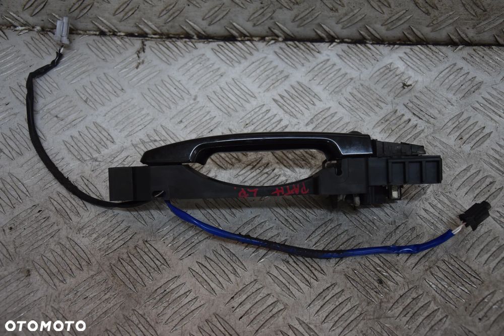 NISSAN PATHFINDER KLAMKA ZEWNĘTRZNA LEWA PRZÓD GNOK 631 - 2