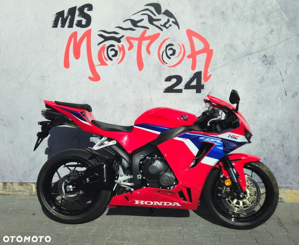 Honda CBR - 1
