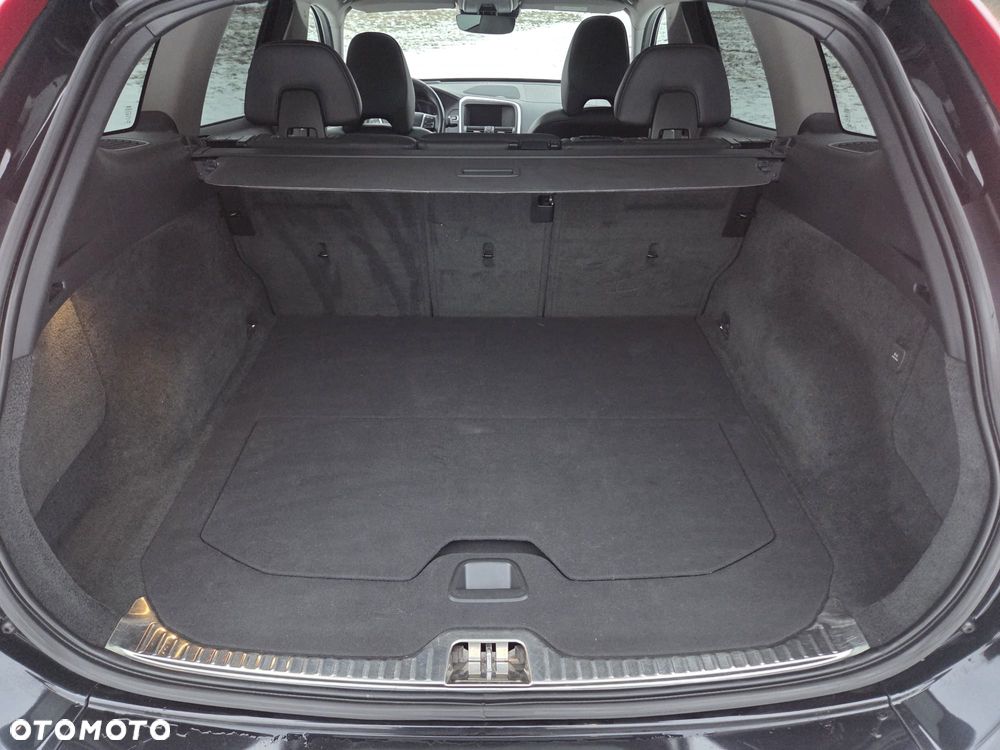 Volvo XC 60 D4 Geartronic Summum - 12