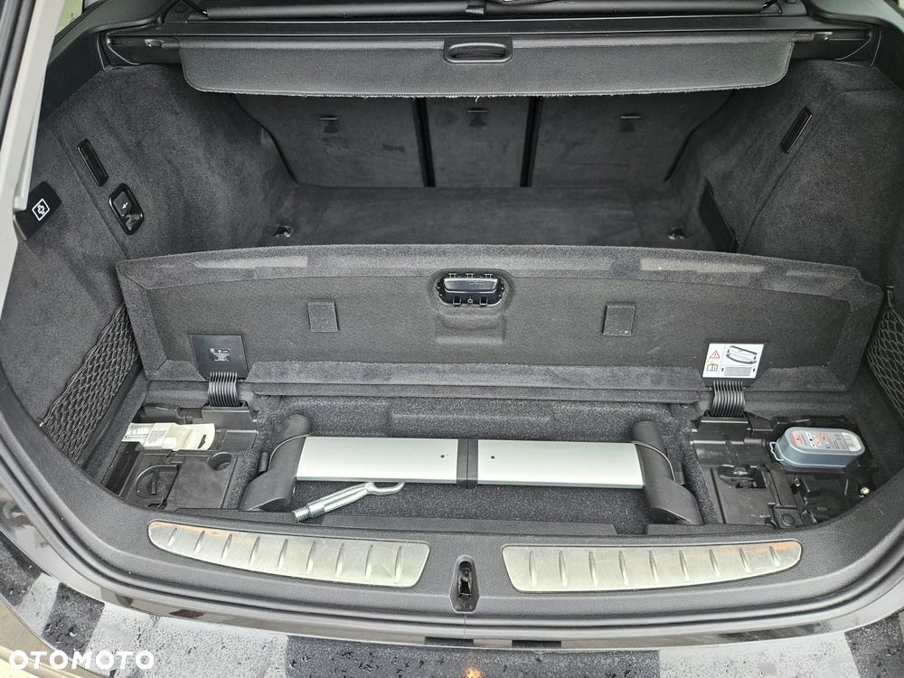 BMW Seria 3 318d - 32