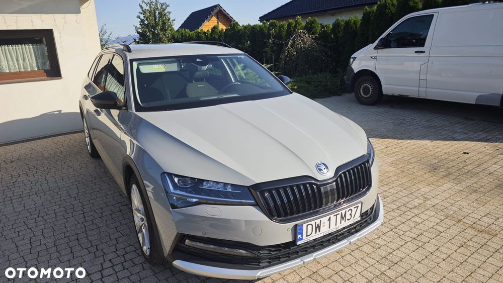 Skoda Superb 2022 photo 2