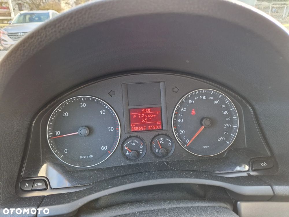 Volkswagen Golf 1.9 TDI Comfortline - 8