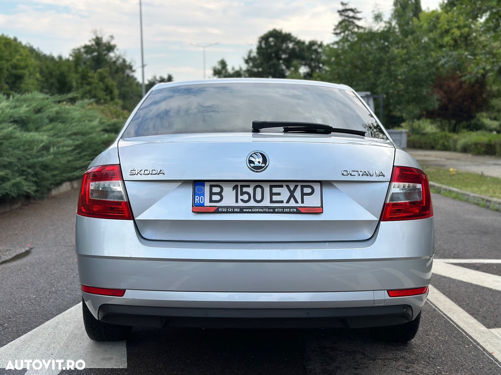 Skoda Octavia 1.6 TDI Ambition - 13