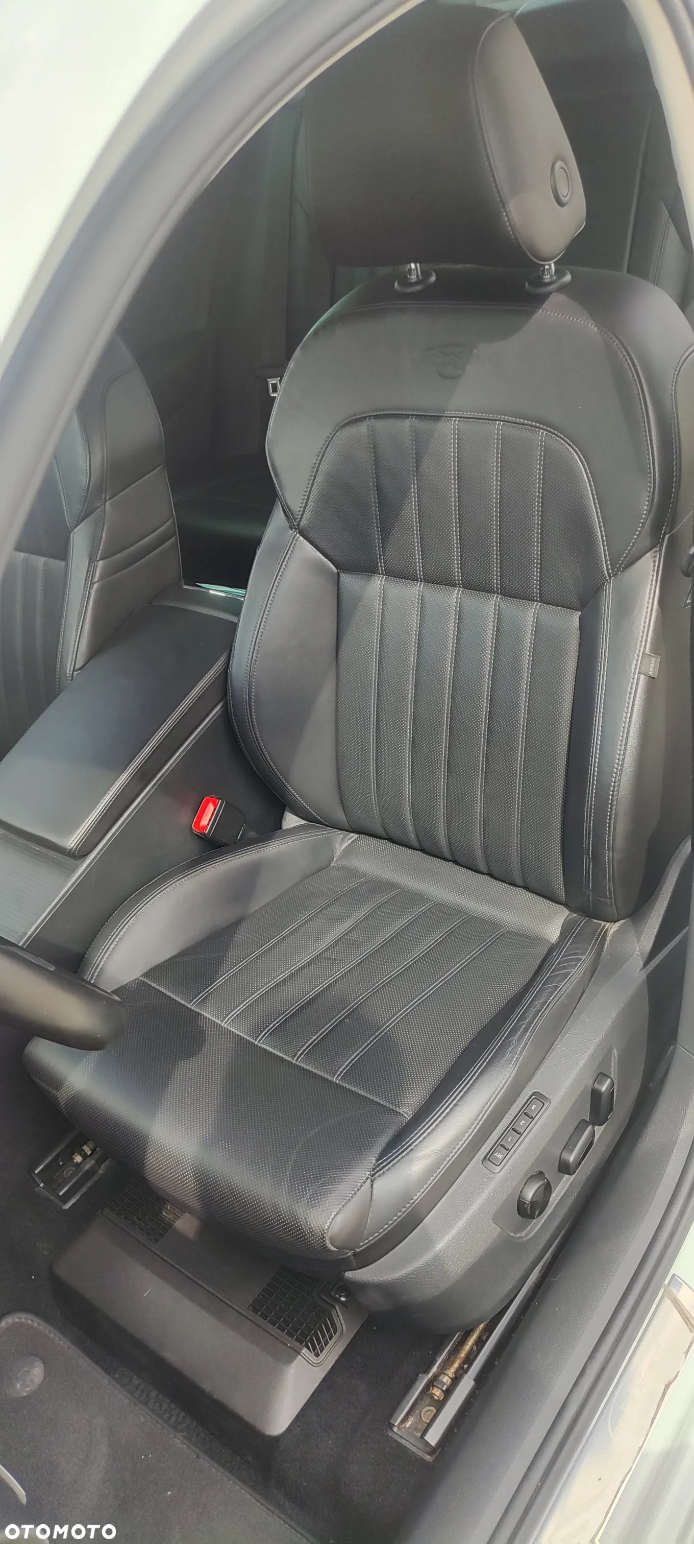 Skoda Superb 1.8 TSI L&K DSG - 14