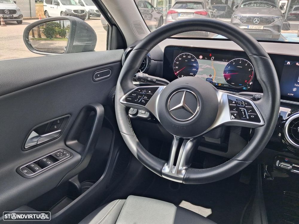 Mercedes-Benz A 200 Standard - 16