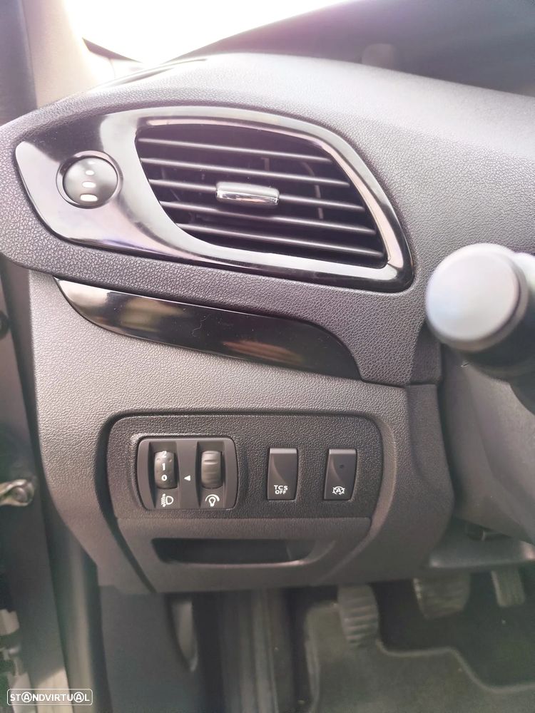 Renault Grand Scénic Energy dCi 130 S&S Bose Edition - 17